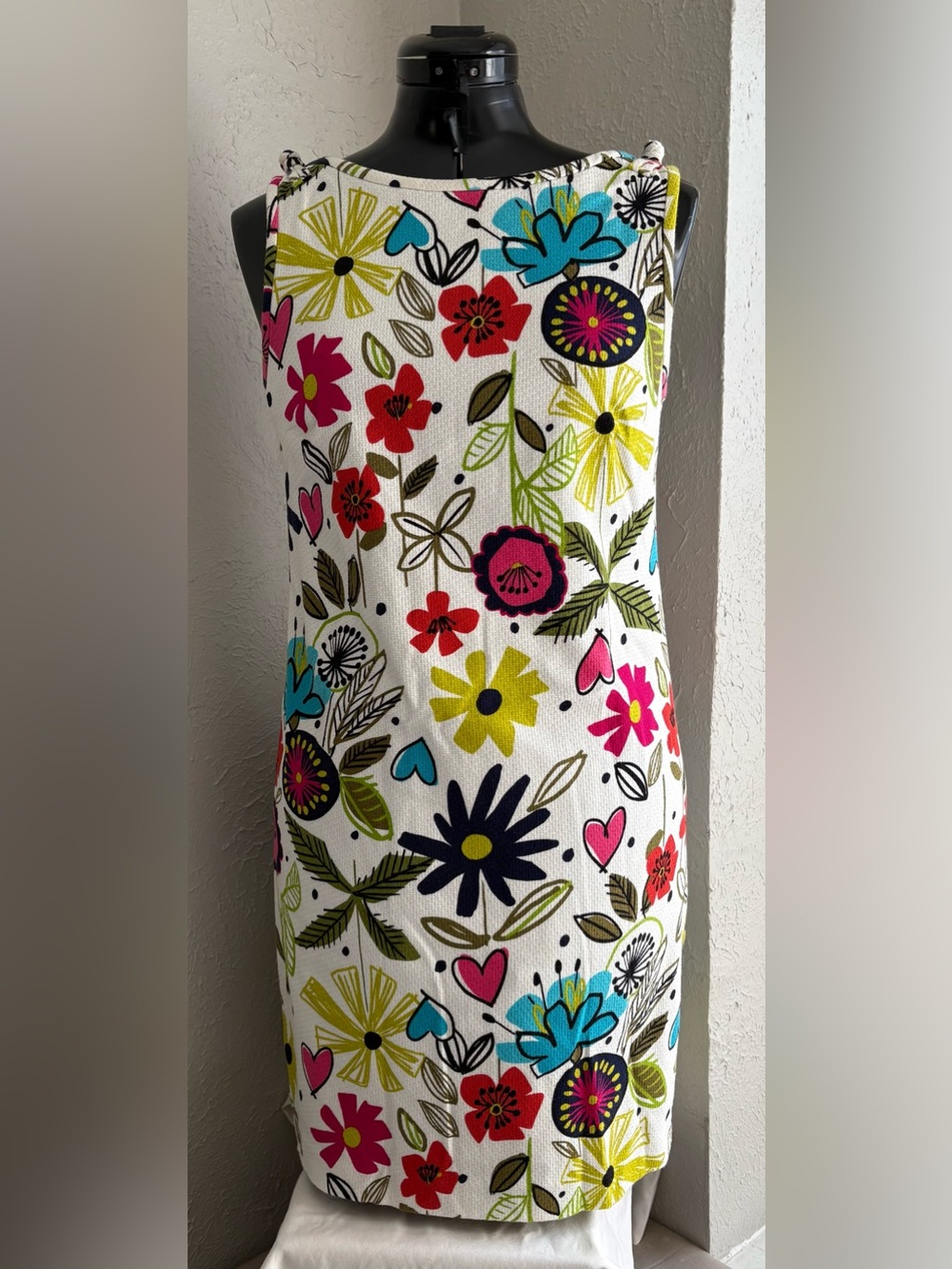 Trina Turk Vintage Retro Multi-Color Flower Power Print Shift Dress Size 6.